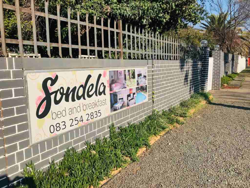Sondela Bed and Breakfast on Durban Street, Maletswai